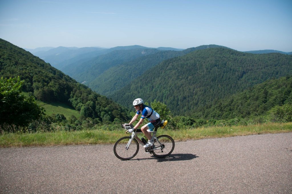 Coureur cycliste durant le Gran Fondo des Vosges